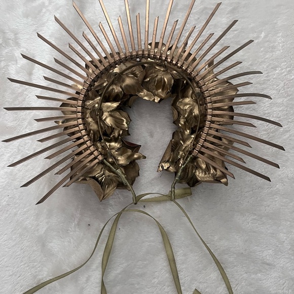 ✨BRAND NEW✨ Flower crown headband (perfect for maternity photoshoots) - Picture 4 of 5